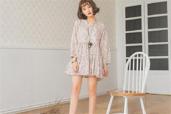 高腰线连衣裙的好处,高腰线连衣裙适合什么样的身材
