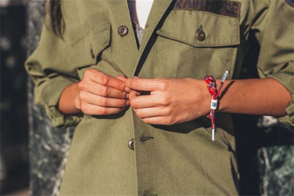 rastaclat小狮子手链正品大概多少钱?,rastaclat小狮子手链的意义