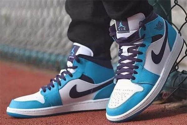 aj1mid和high的区别,aj1mid和high的区别脚感 aj1mid和high的区别,aj1mid和high的区别脚感