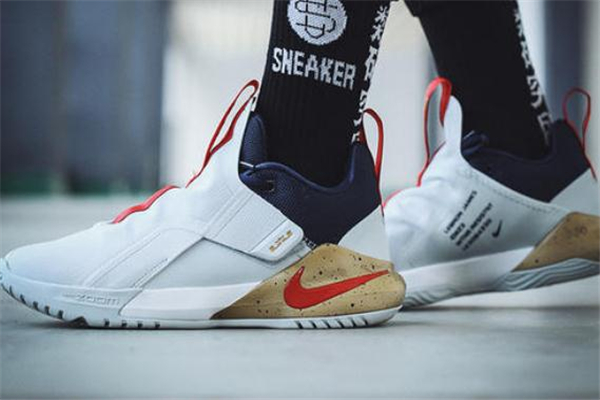 使节11可以打水泥地吗,使节12适合水泥地吗