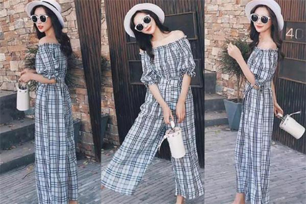 格子连体裤搭配什么上衣,格子连体裤怎么搭配