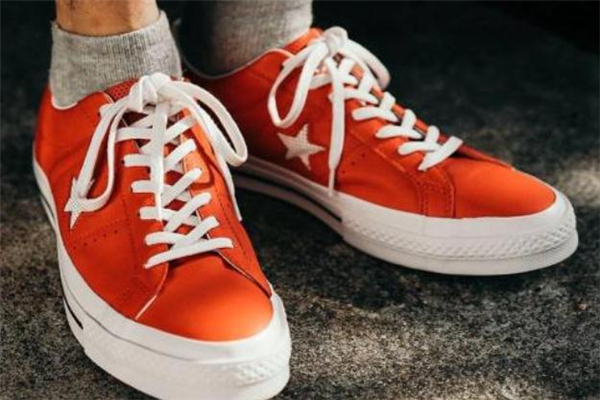 匡威one star 真假辨别,匡威星星鞋one star怎么辨真假 匡威one star 真假辨别,匡威星星鞋one star怎么辨真假