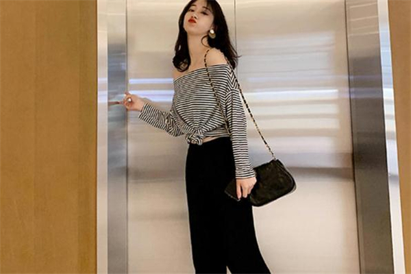 一字领T恤,一字领t恤衫