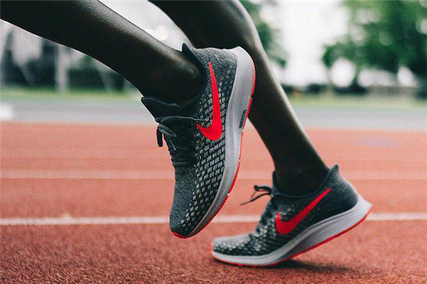 耐克飞马35偏码吗,耐克飞马35尺码怎么选