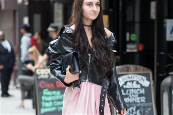 半身纱裙怎么搭配上衣,下半身纱裙配什么上衣