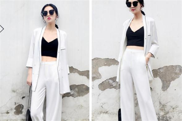 白色阔腿西裤配什么上衣,白色阔腿西裤配什么上衣好看呢
