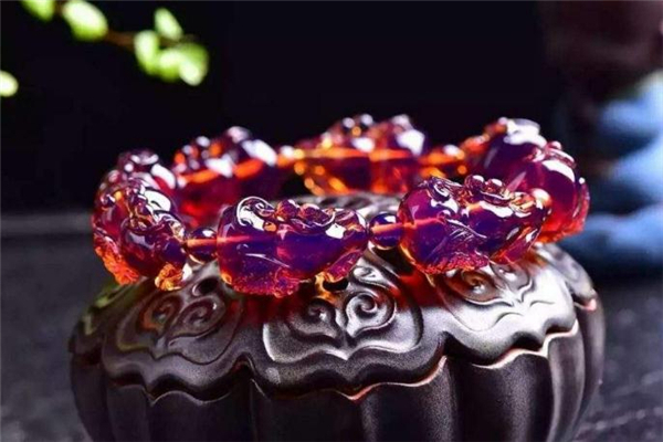 琥珀的功效和作用,花琥珀的功效和作用 琥珀的功效和作用,花琥珀的功效和作用