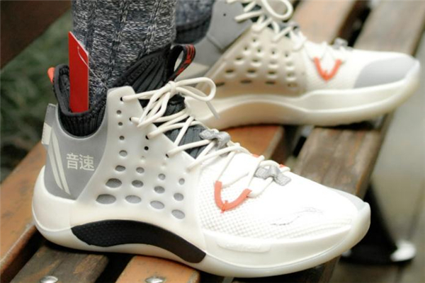 李宁音速7耐磨吗,李宁音速8耐磨吗