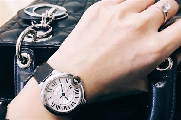 卡地亚蓝气球回收能卖多少,卡地亚蓝气球二手表回收价格