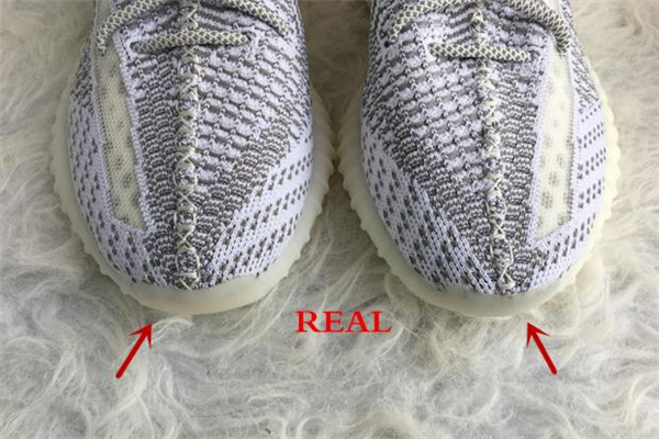 yeezy满天星真假辨别,yeezy350黑满天星真假对比