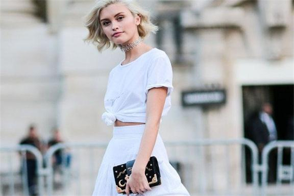 纯棉衣领变形怎么办,圆领t恤领口变形