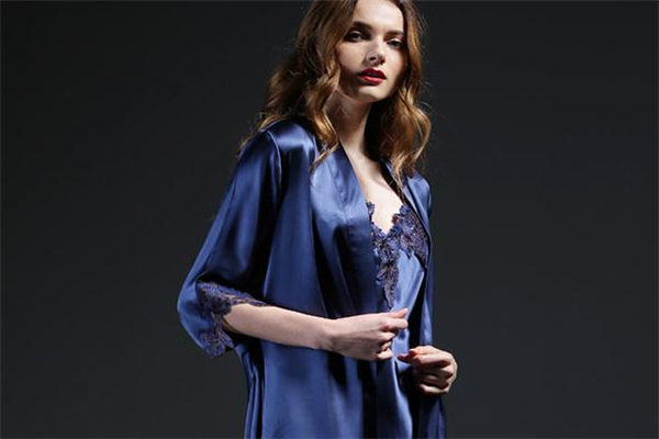 真丝衣服勾丝了怎么办,毛衣被勾丝了怎么办