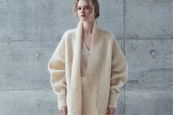 燕麦色适合黄皮肤吗,浅燕麦色适合黄皮肤吗