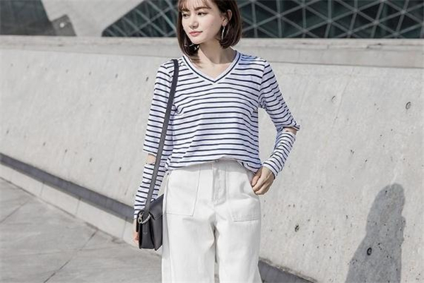 白色长裤搭配什么上衣好看,白色长裤配什么颜色上衣
