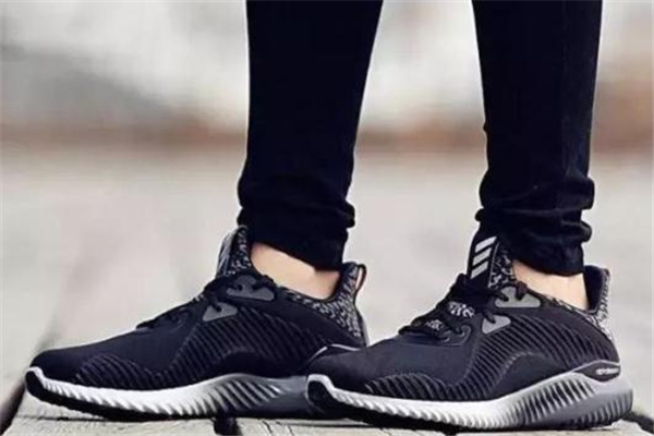 500元跑鞋推荐,500元左右的跑鞋哪款值得买