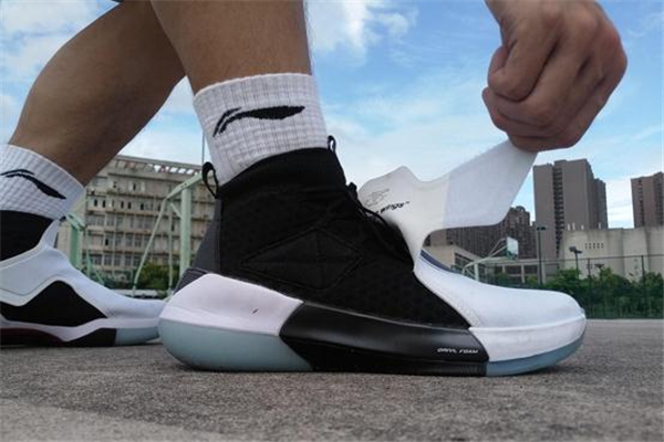 李宁驭帅12耐磨吗,李宁驭帅11耐磨怎么样 李宁驭帅12耐磨吗,李宁驭帅11耐磨怎么样