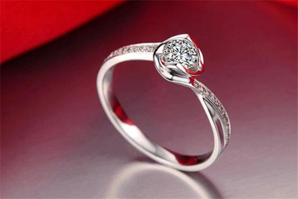 金伯利钻戒可以以旧换新吗?,金伯利钻石以旧换新怎么换 金伯利钻戒可以以旧换新吗?,金伯利钻石以旧换新怎么换