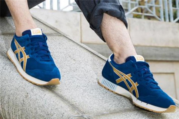 鬼冢虎和耐克哪个好,鬼冢虎和耐克哪个好看