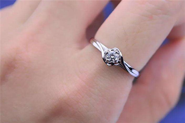 40分钻戒大概多少钱,40分的钻戒能卖多少钱 40分钻戒大概多少钱,40分的钻戒能卖多少钱