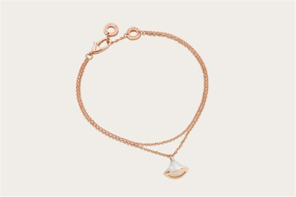 宝格丽扇子手链怎么扣不上,宝格丽扇子项链怎么扣的