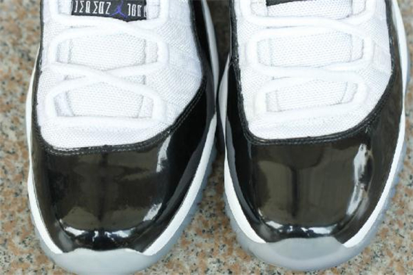 aj11康扣复刻几个版本,aj11康扣真假辨别