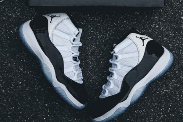 aj11和康扣的区别,aj11康扣和黑红哪个好