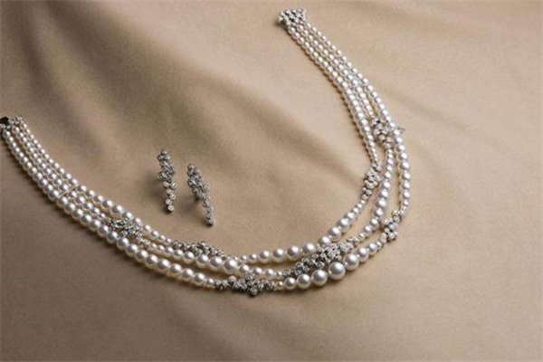 御木本和akoya,御木本和田崎哪个好