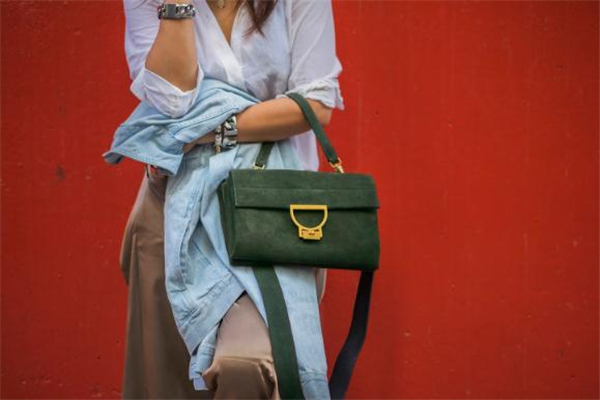 coccinelle和mk哪个好,coccinelle和mk哪个好 知乎 coccinelle和mk哪个好,coccinelle和mk哪个好 知乎