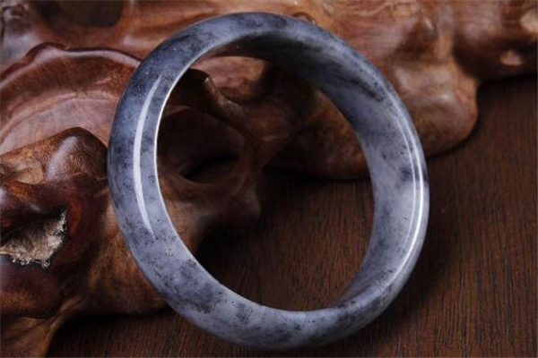 青花玉怎么分辨真假,青花玉怎么鉴别