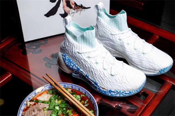 安踏kt4实体店多少钱,安踏kt4在实体店卖多少钱