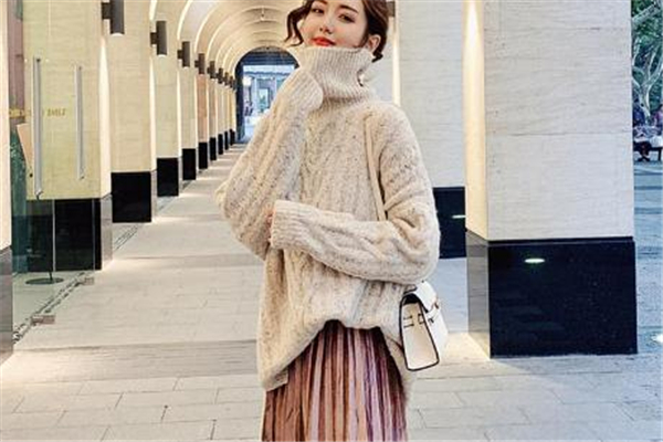 毛呢裙长裙的秋季裙子,毛衣搭配半身裙怎样才能显得高级