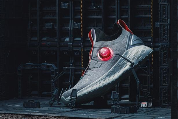 安踏虫洞跑鞋nasa联名 安踏虫洞跑鞋nasa联名