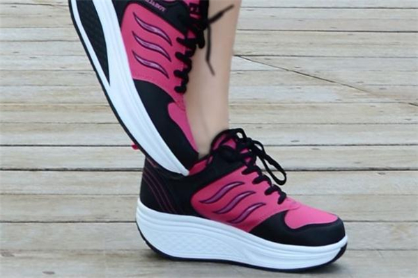 日本摇摇鞋的好处和坏处,穿摇摇鞋的好处和坏处