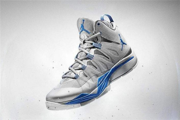 篮球鞋为什么那么紧,篮球鞋太紧