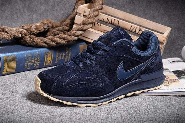 羽毛球鞋和跑鞋有什么区别,羽毛球鞋和跑步鞋