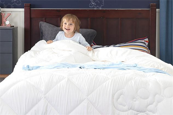 羊绒被可以水洗吗,羊绒被能机洗吗