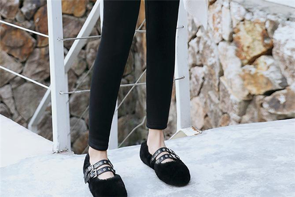 休闲裤可以用洗衣机洗吗,内衣裤能用洗衣机洗吗?