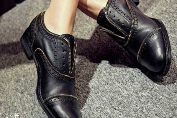 皮鞋皮质变硬怎么办,皮鞋太硬怎么办