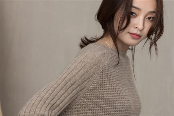 羊绒衫怎么洗涤和保养方法,洗羊绒衫用什么洗最好