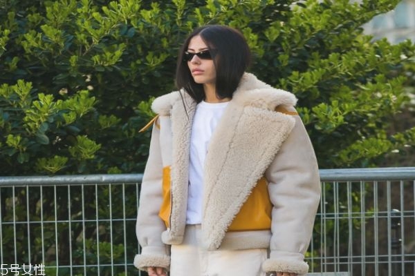 皮毛一体衣服在家怎么清洗,皮毛一体衣服怎么清洗和保养