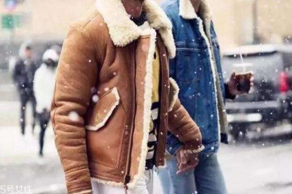 羊羔毛怎么识别好坏教你两招,羊羔毛怎么辨别好坏