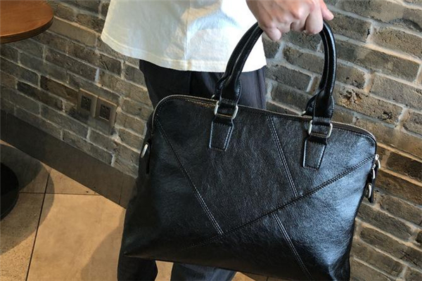 男士手提包怎么选,男士手提包怎么选择