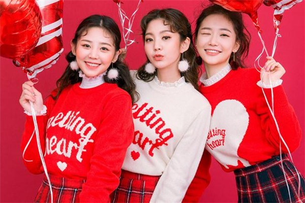 圣诞节适合穿什么衣服,圣诞节要怎么穿好看