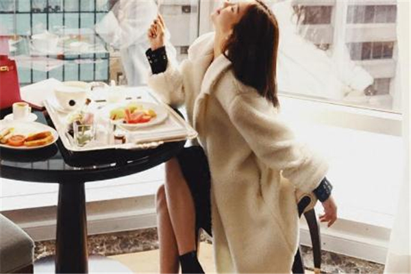 a型大衣款式图,a型大衣适合什么身材