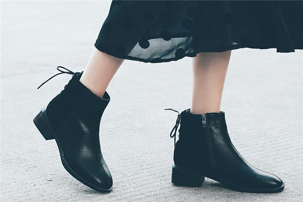 靴子怎么改色,鞋子能改色吗