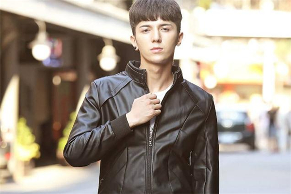 皮夹克怎么去皱,皮夹克皱了怎么处理