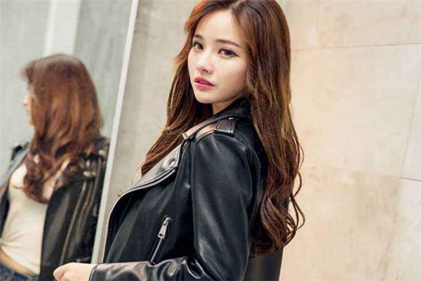 真皮皮衣容易撕破吗,皮衣一撕就破是真皮吗 真皮皮衣容易撕破吗,皮衣一撕就破是真皮吗