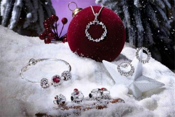 潘多拉圣诞节活动,潘多拉元旦活动