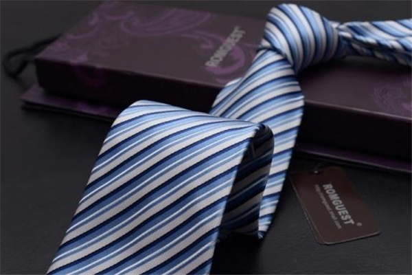 领带洗了后变形怎么办,领子洗变形了怎么办 领带洗了后变形怎么办,领子洗变形了怎么办