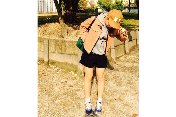 黑色灯芯绒外套配什么裤子,灯芯绒外套配什么裤子男